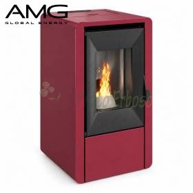 Stufa a pellet Smart 7 kW bordeaux con fiamma visibile in soggiorno